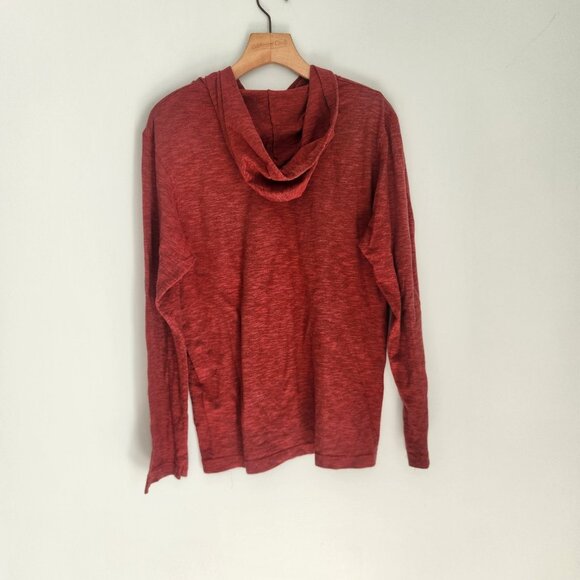 Tampa Bay Buccaneers Hooded Shirt NFL Team‎ Apparel Red Lightweight Mens Medium - Picture 6 of 10